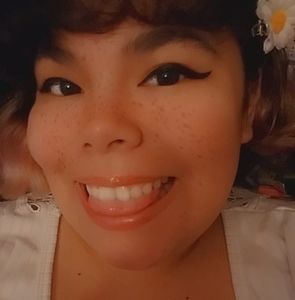 Meet your Posher, Alexia